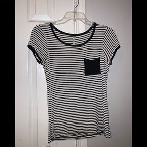 black and white striped t-shirt😎